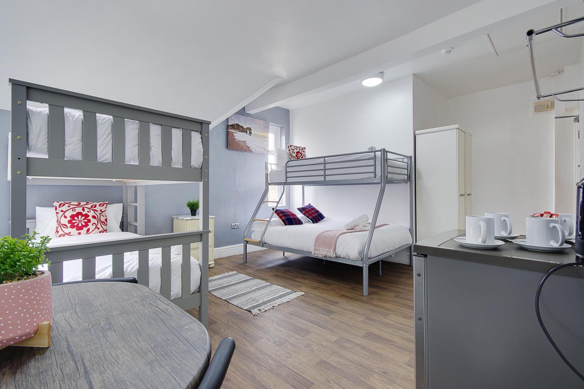 Azure Beach Hotel Bournemouth Buitenkant foto